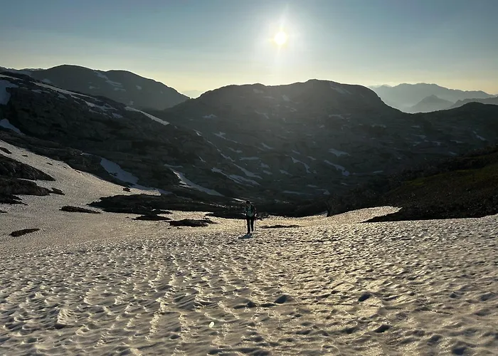 Alpenglanz باد ميترندورف